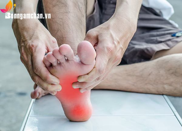 Phương pháp chữa đau khớp với máy matxa chân